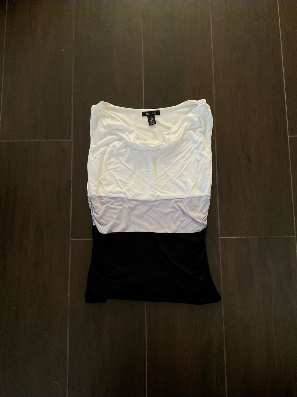 White House Black Market White, Light Gray & Black Colorblock Scoop Tank